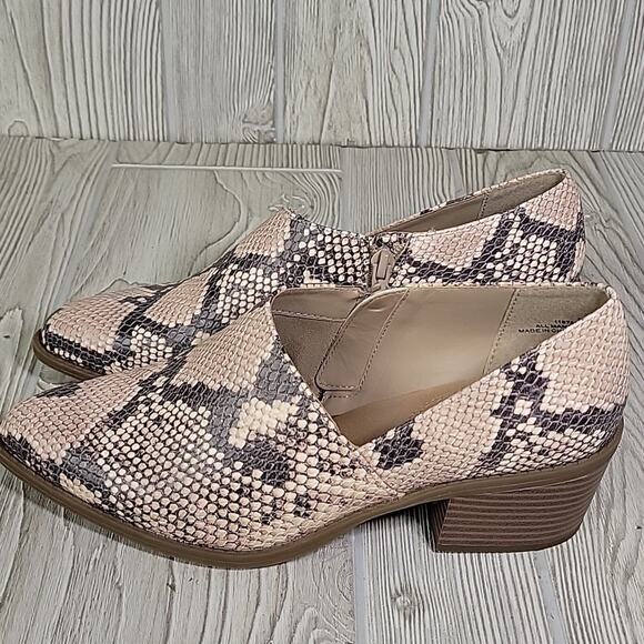 Maurices Amanda Snakeprint Slip On Ankle Boots Womens Size 8 - Picture 4 of 13
